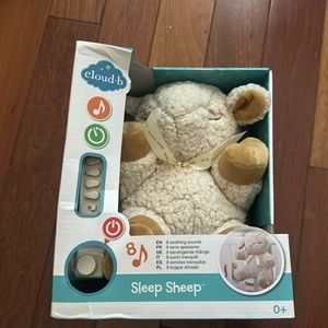 NWT Cloud B Sleep Sheep